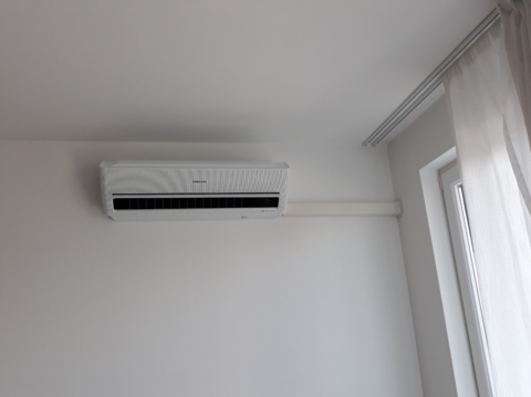 Samsung AR9500 Wind-Free Standard - vnútorná jednotka 1 v rohu