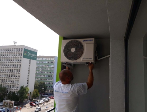 Samsung klimatizácia - vonkajšia jednotka na stojane