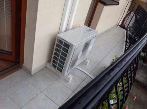 Samsung AR9500 Wind-Free Standard - vonkajšia jednotka na balkóne