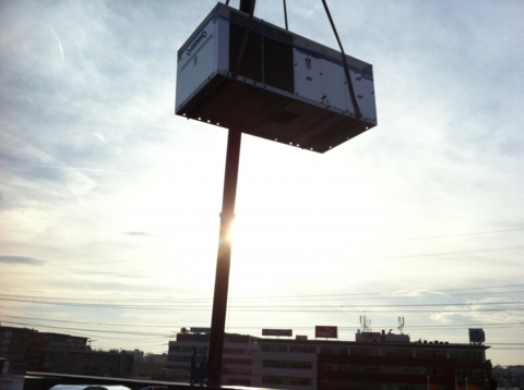 Chateau dAx, Avion Bratislava-6