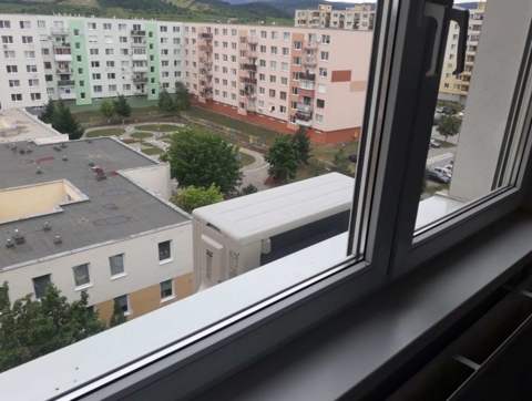 Toshiba Suzumi Plus - vonkajšia jednotka pod parapetom