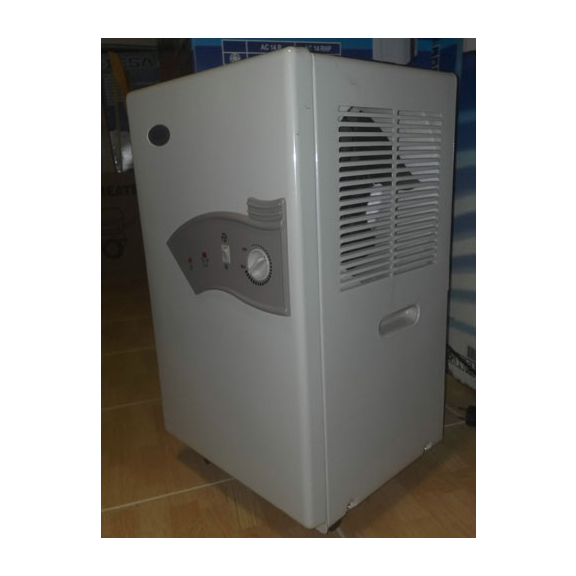 Master DH 721 poloprofesionálny odvlhčovač vzduchu