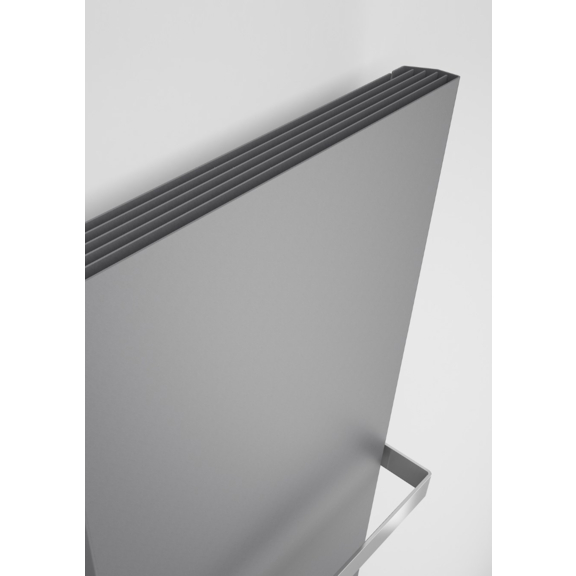 TERMA Case Slim dizajnový vertikálny radiátor Ral 7040