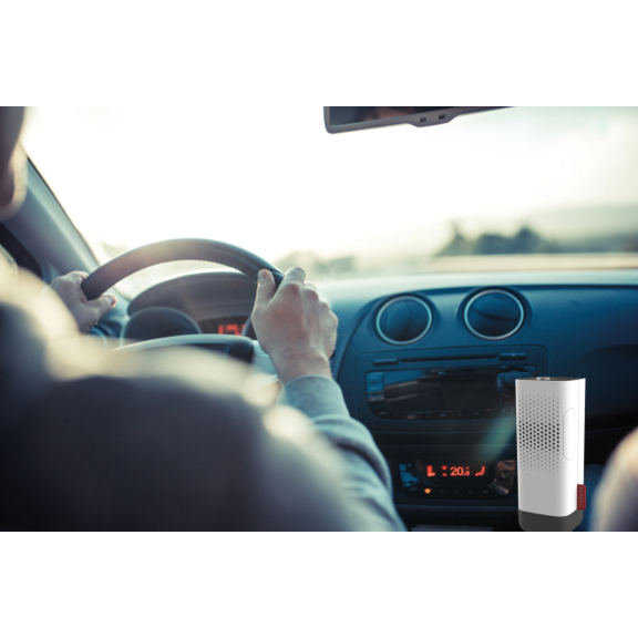 Boneco P50 aróma difuzér  v aute