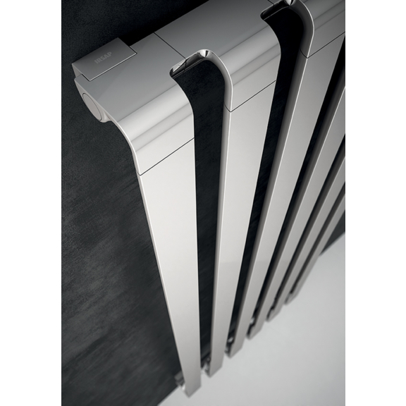 IRSAP Step V chrómový dizajnový radiátor - Chróm - detail