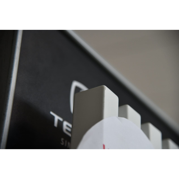 TERMA Triga vodný vertikálny radiátor - showroomový radiátor