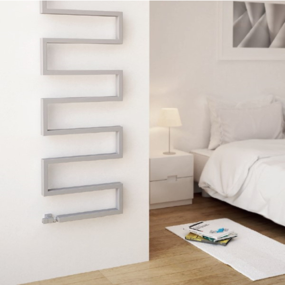 SR Esedra na radiátore