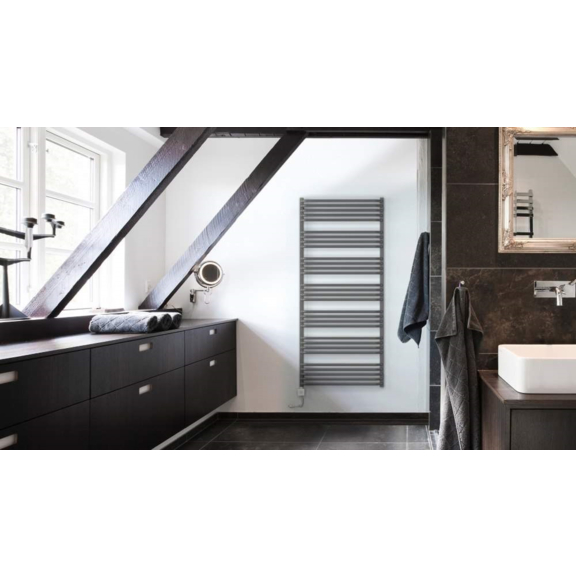 TERMA Alex elektrický kúpeľňový radiátor 1580x600 v modernom interiéri