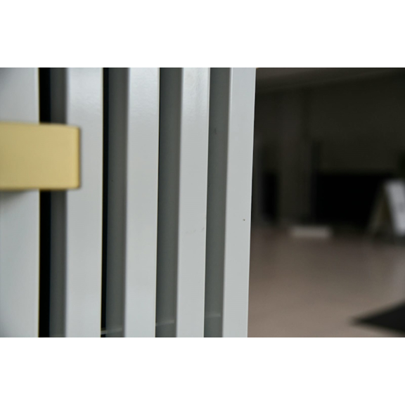 TERMA Triga vodný vertikálny radiátor - showroomový radiátor