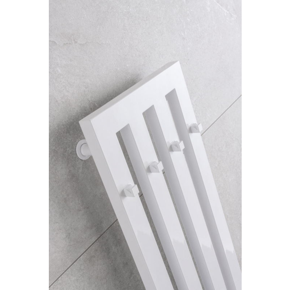 P.M.H. Darius dizajnový radiátor s háčikmy