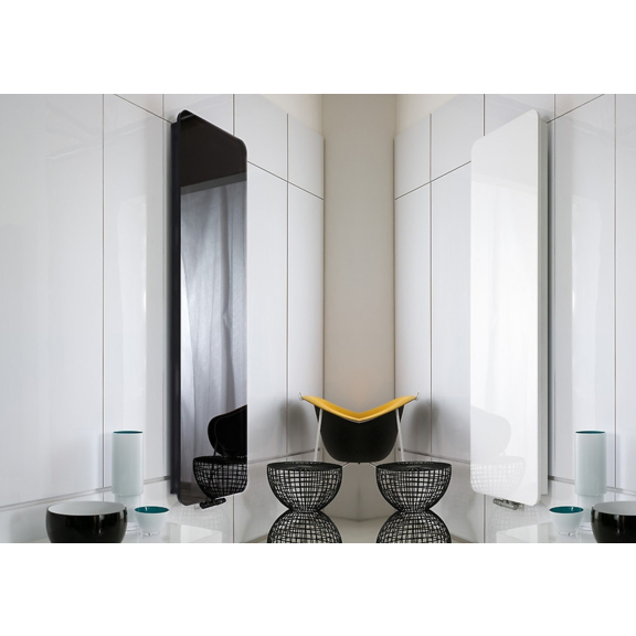 Instal projekt Indivi New farba black white