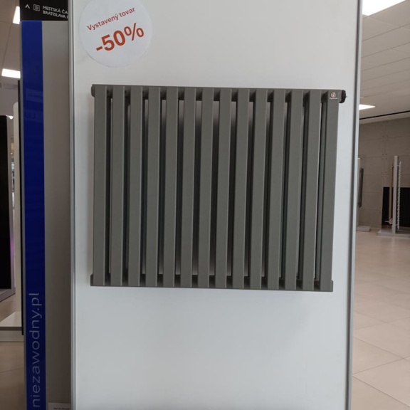 TERMA Nemo vodný radiátor pod okno - showroomový radiátor