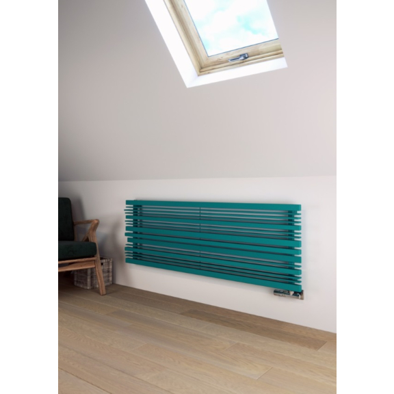 TERMA Sherwood H radiátor pod okno 540x1600 RAL5018 v interiéri