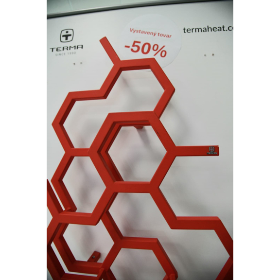 TERMA Hex vertikálny vodný dizajnový radiátor - showroomový radiátor