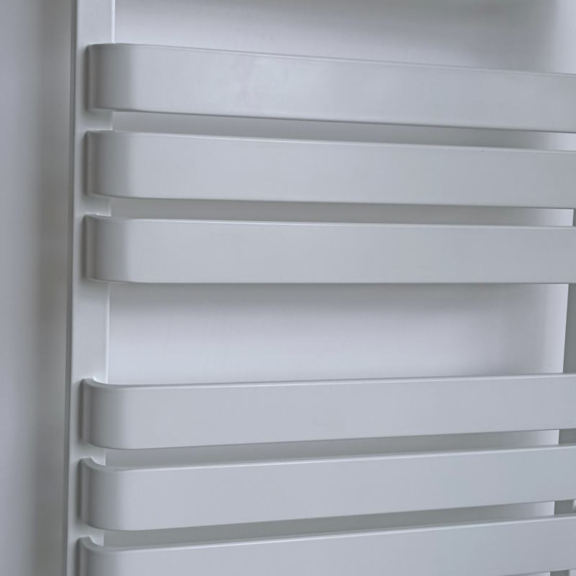 TERMA Warp T vodný dizajnový radiátor - showroomový radiátor