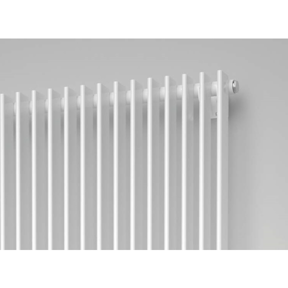 ISAN Antika Light vertikálny radiátor detail