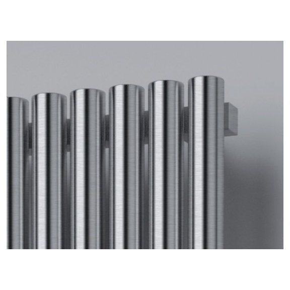 ISAN Corint Inox vertikálny nerezový radiátor