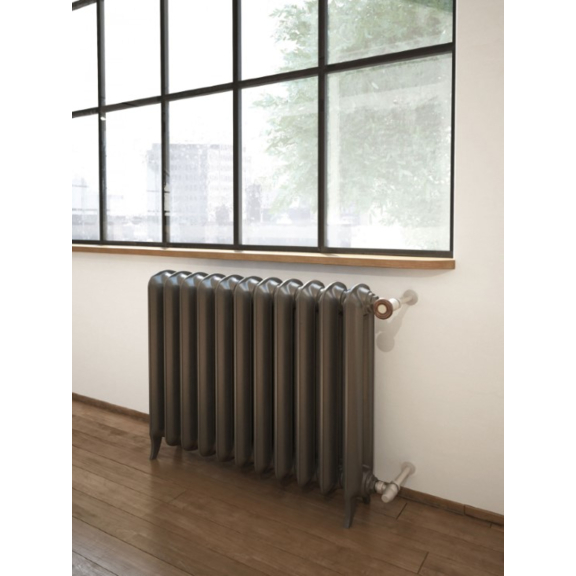 TERMA Plain retro radiátor farba Antique Brass pod okno